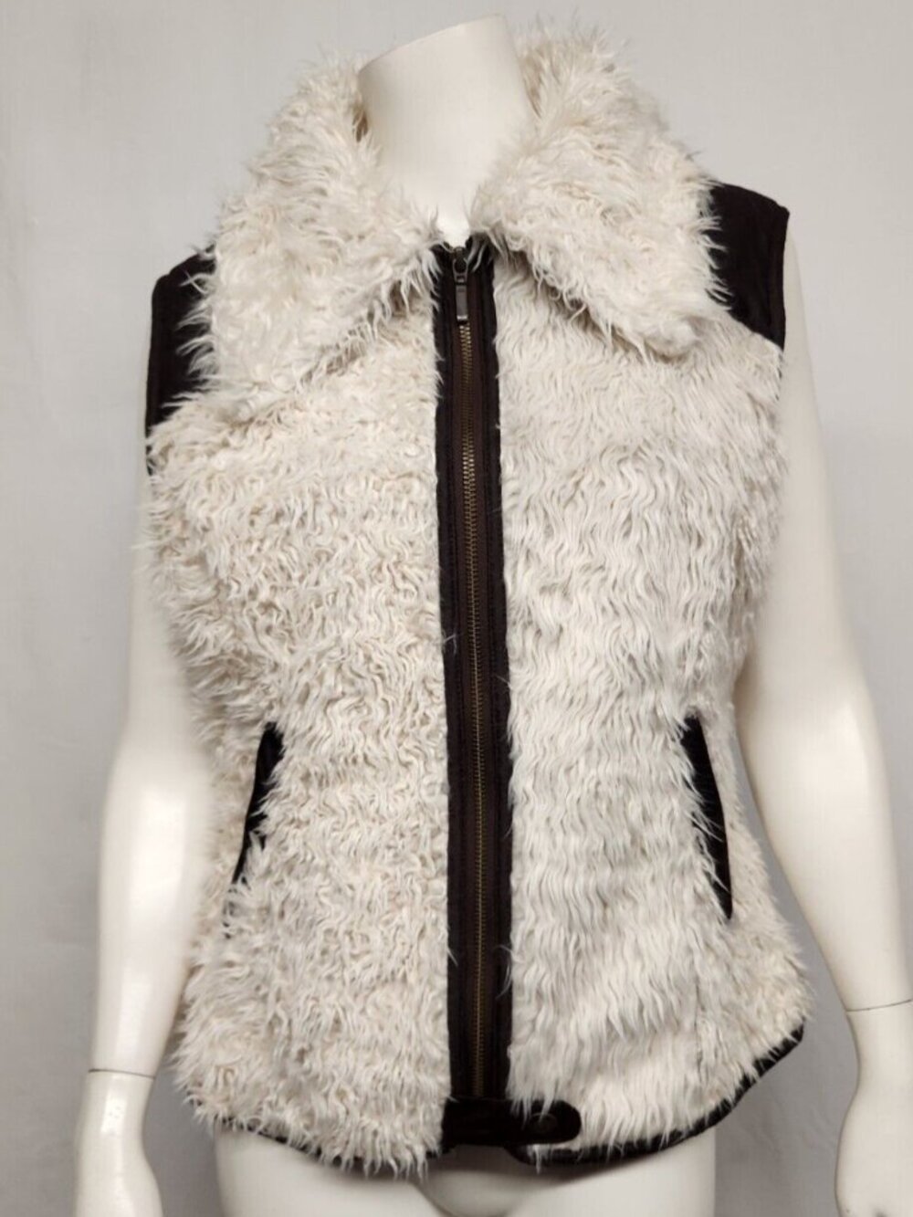 Cripple Creek Faux Shearling With Faux Leather Trim Western Vest Size S